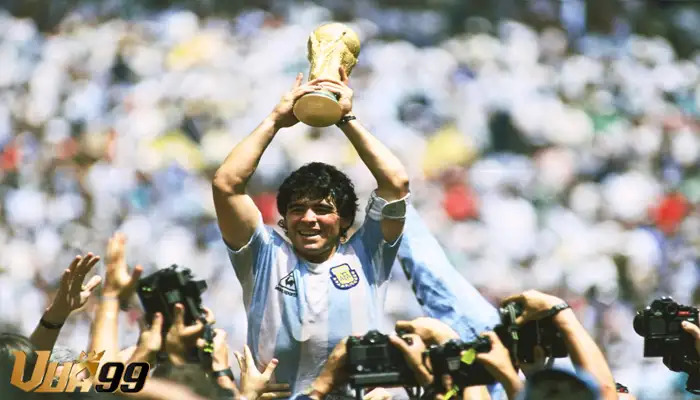 Tiểu sử và con đường đến bóng đá chuyên nghiệp